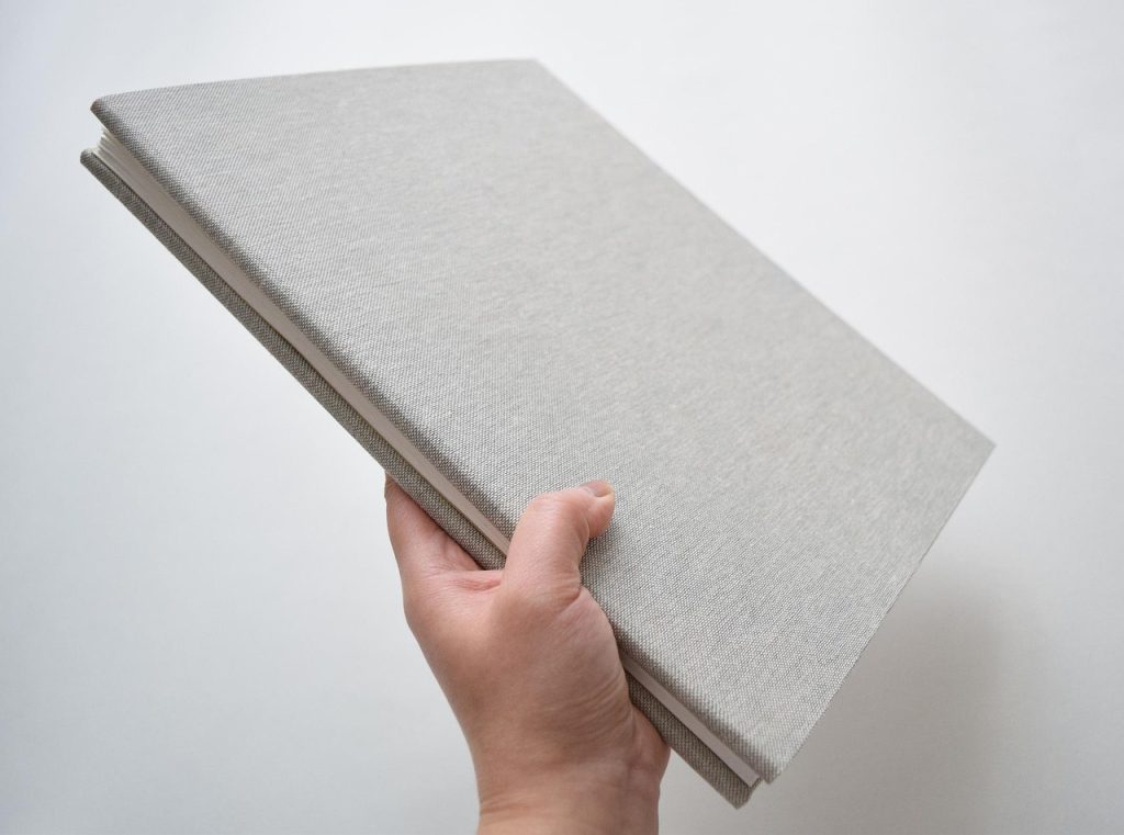 livre, main, couverture, livre, livre, livre, livre, livre